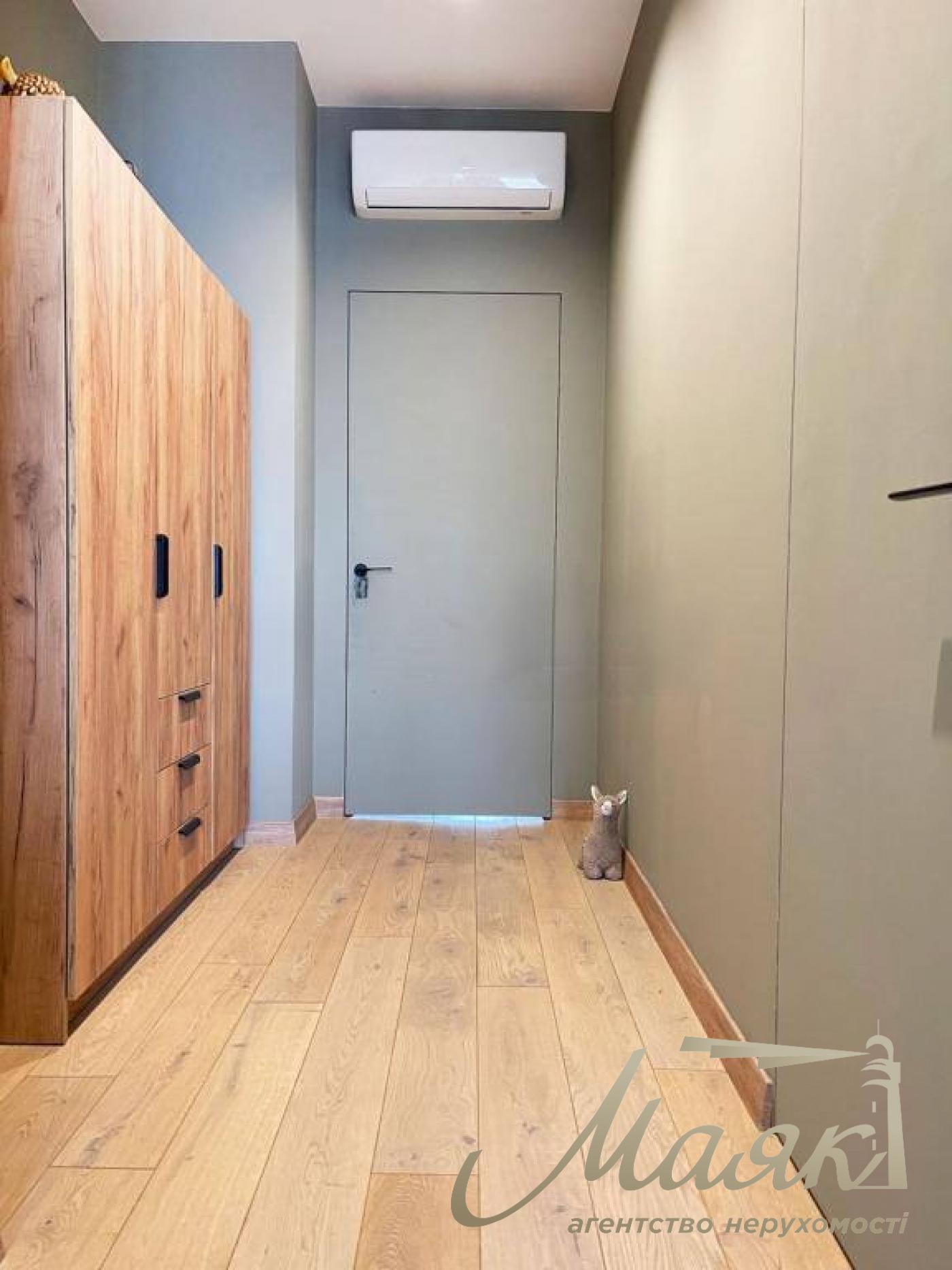 Продаж видової 4-х кімнатної квартири, 113 м2 в ЖК Славутич Зарічний