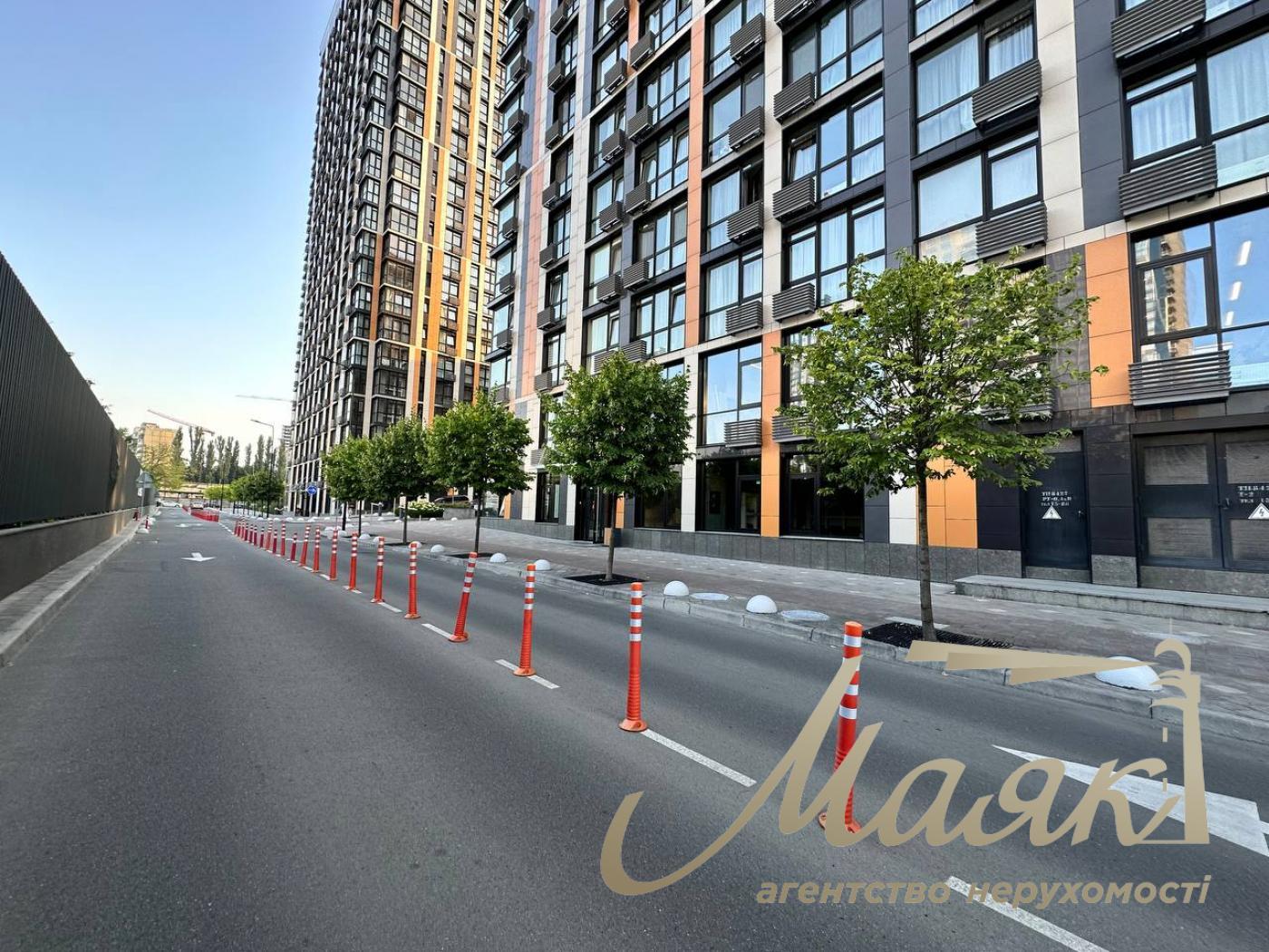 Sale of facade premises 141m2 in residential complex French Quarter 2, Predslavinskaya St., Center, Kyiv