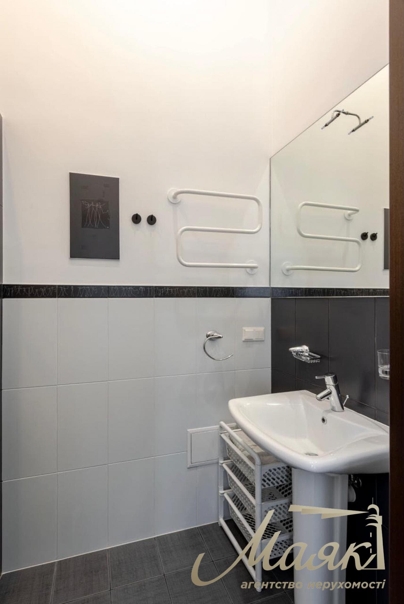 Оренда 3-кімнатної квартири площею 95 м², вулиця Антоновича, 23