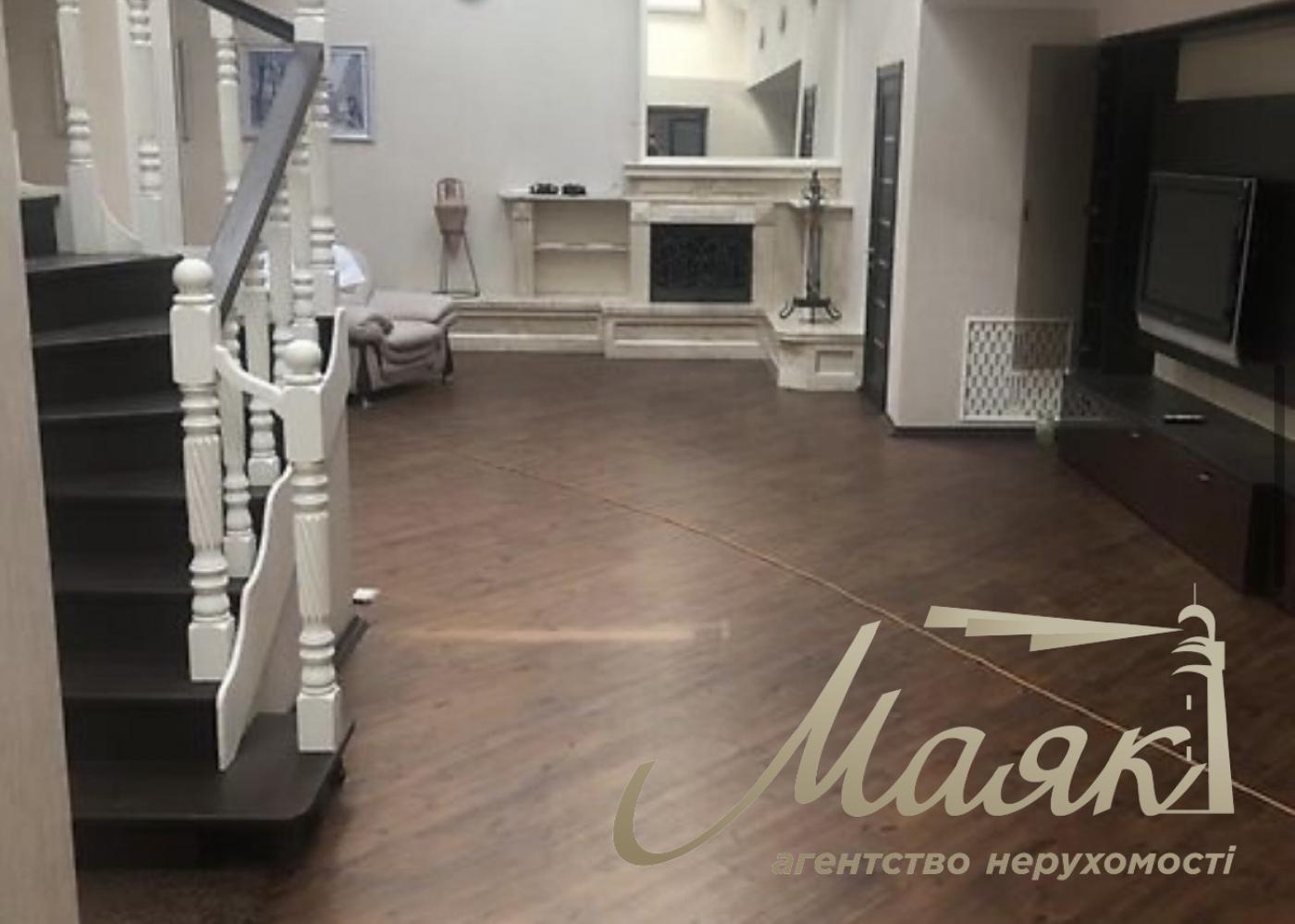 Продаж 9-к квартири 485 кв.м., вул. Ковпака, 17, м. Київ