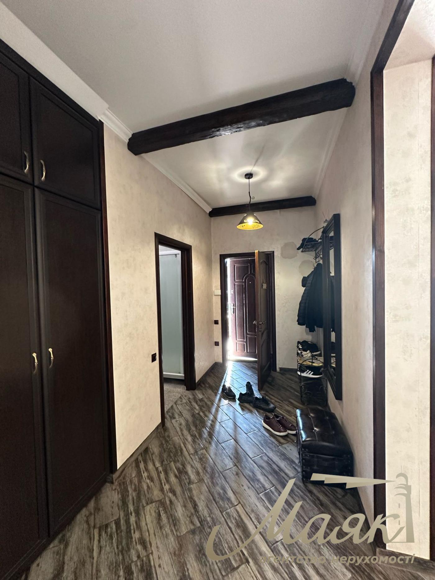 Продаж будинку з ремонтом у лісі Ірпеня. Район Адмірала