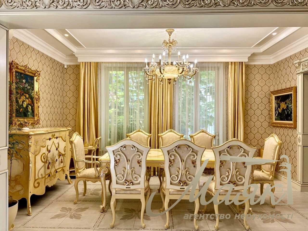 Оренда розкішного будинку площею 750 м², 10 соток землі, Голосіївський район, Київ, Чапаївка/Віта Литовська,