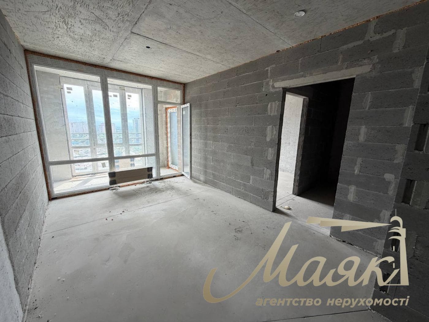 Продаж 2-кімнатної квартири, ЖК Seven (Севен), станція метро «Осокорки»