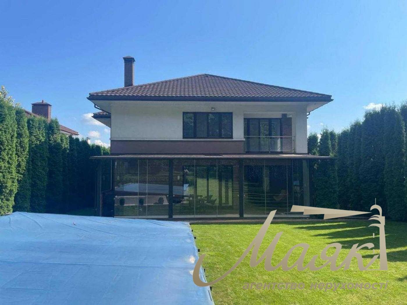 Оренда преміальної резиденції 300 м² | Горбовичі | Басейн | Повна автономність