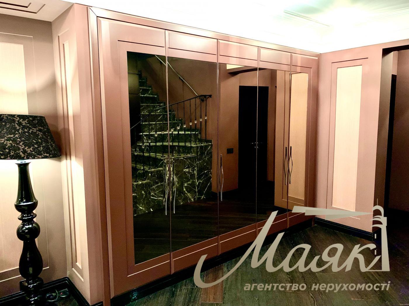 Продаж пентхауса 355м2, вул. Срібнокільська, 12, Позняки