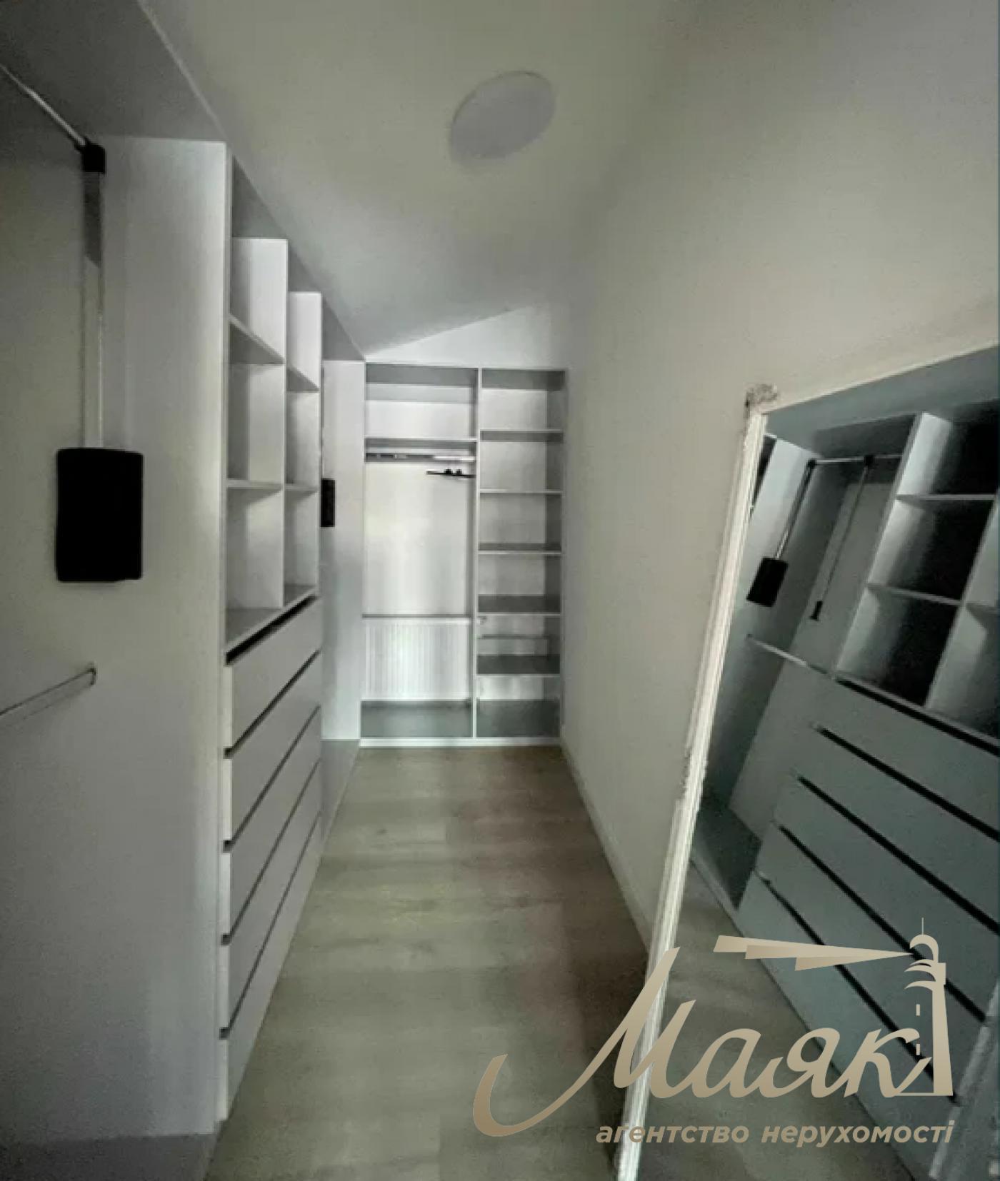 Продажа 2х-этажного дома 285м2 с.Чапаевка