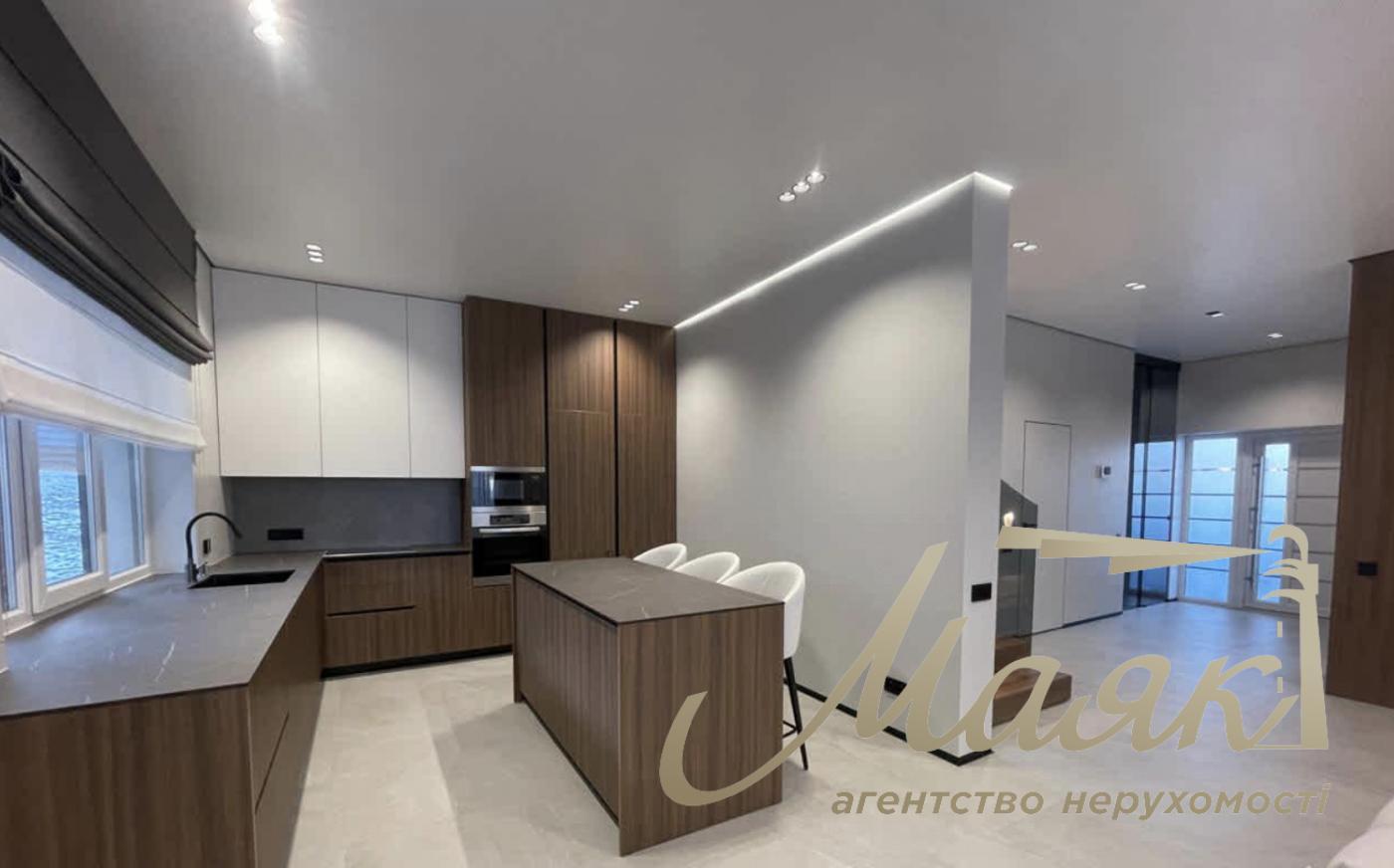 Продажа 2х-этажного дома с. Ходосовка в КГ " Нова Ходосовка" , Киево-Святошинский