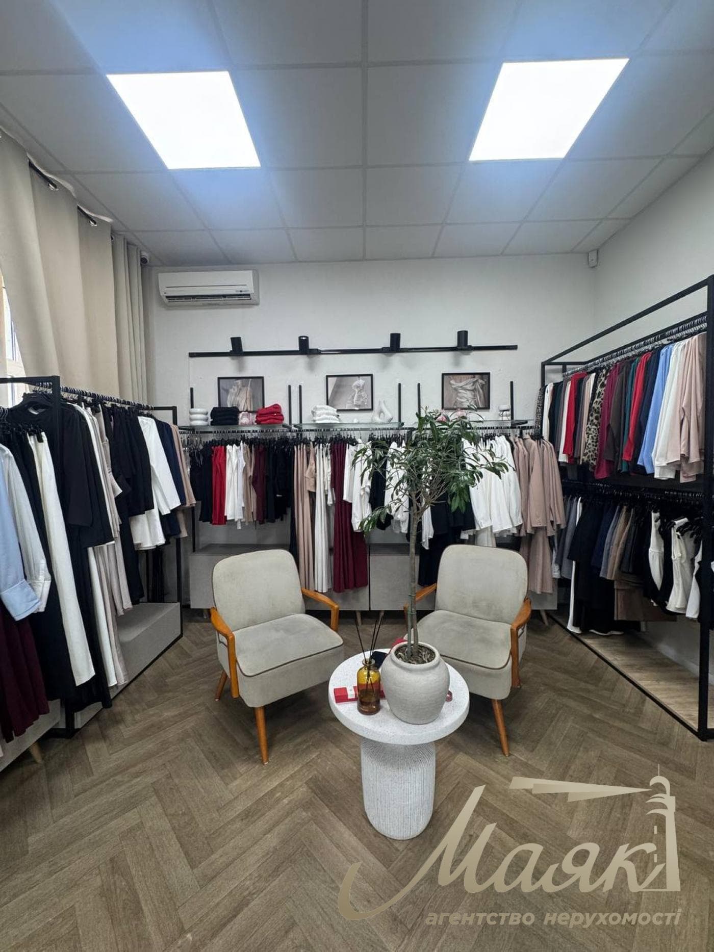 Commercial Space for Rent: 50 m², Shota Rustaveli St., Olimpiyskaya, Downtown