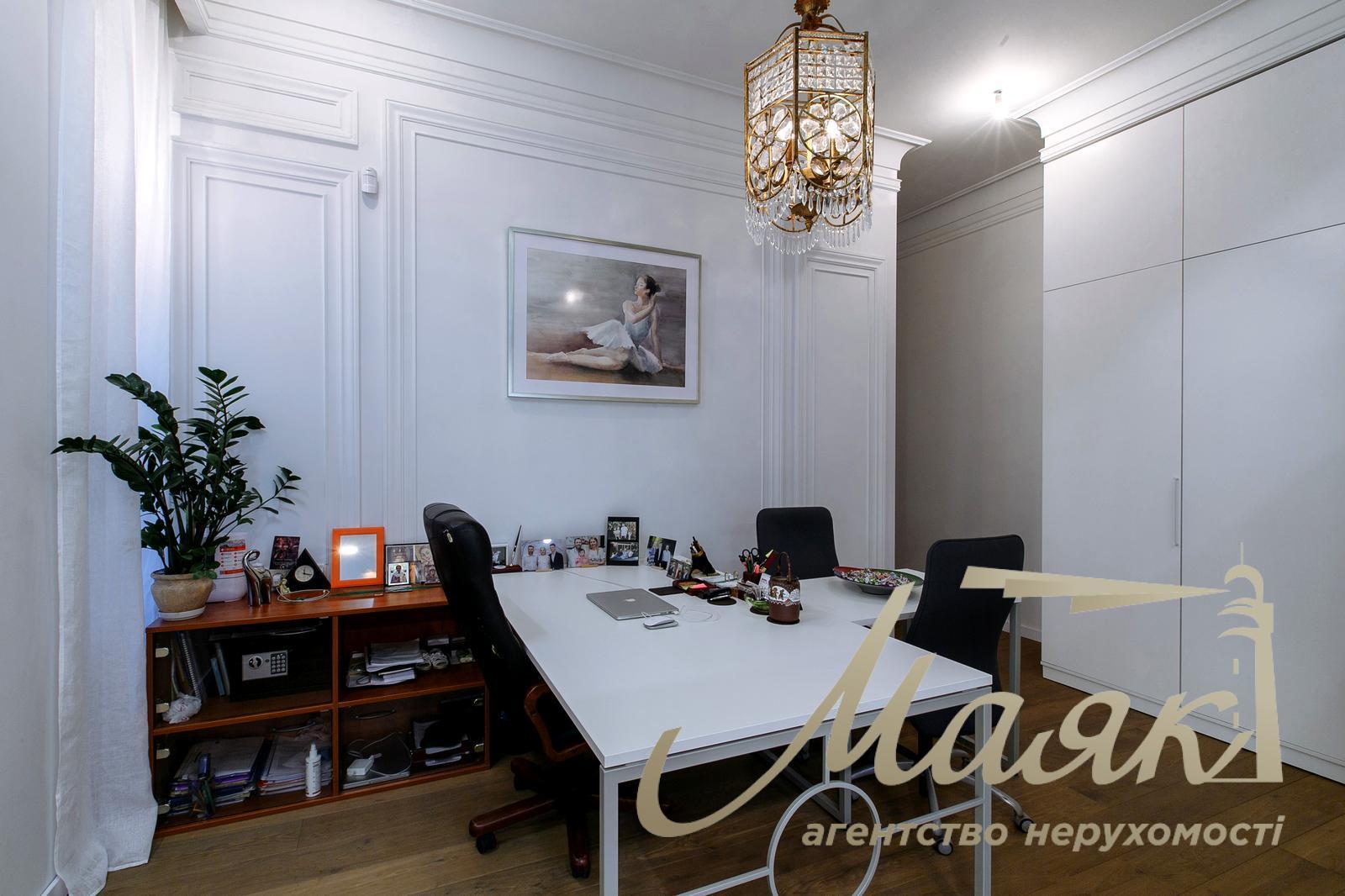 Оренда мебльованого офісу 180 кв.м вул. Шота Руставелі вул., 30-Б