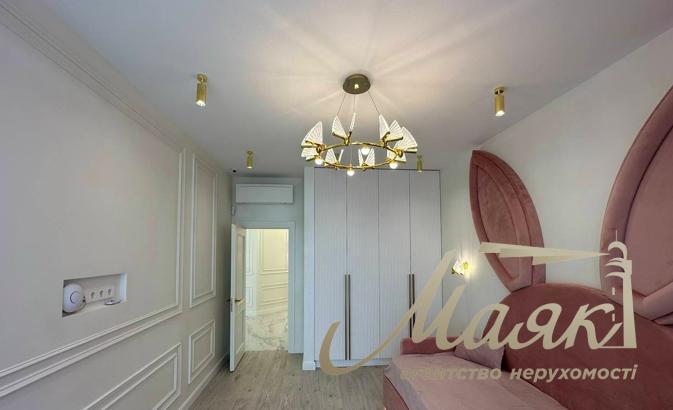 Sale of apartment with view (137m2) Residential complex River Stone, Truskavetskaya st. 10G