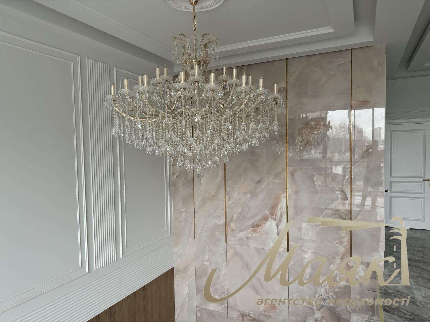 Clinic for sale in LCD French Quarter 2, Predslavynska street, Center, Kiev