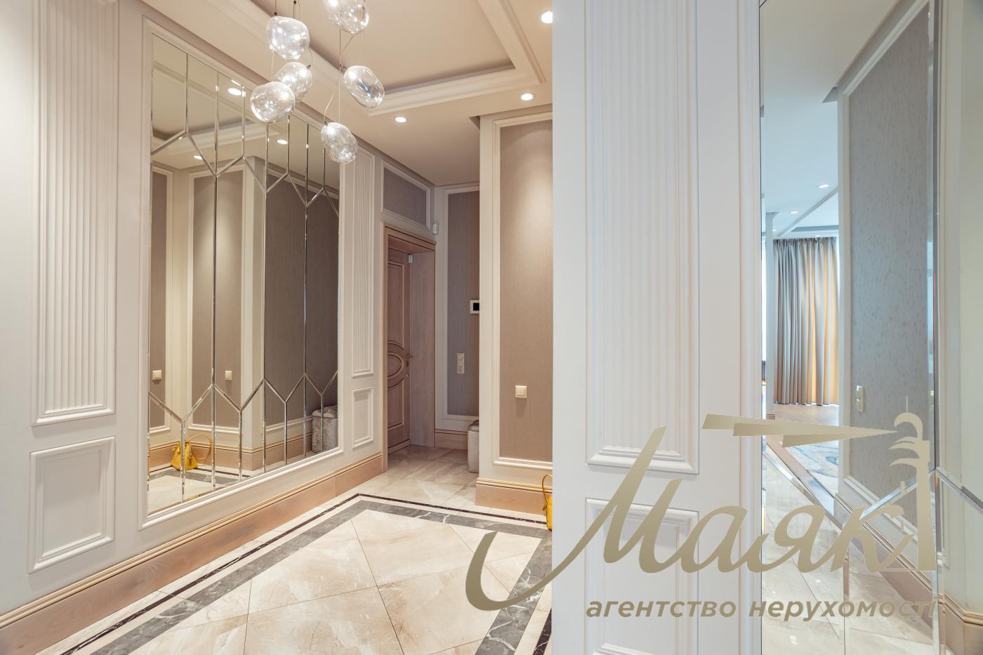 Rent 3-bedroom apartment LCD Novopecherskie Lipki, Verkhoglyada street (Dragomirov)