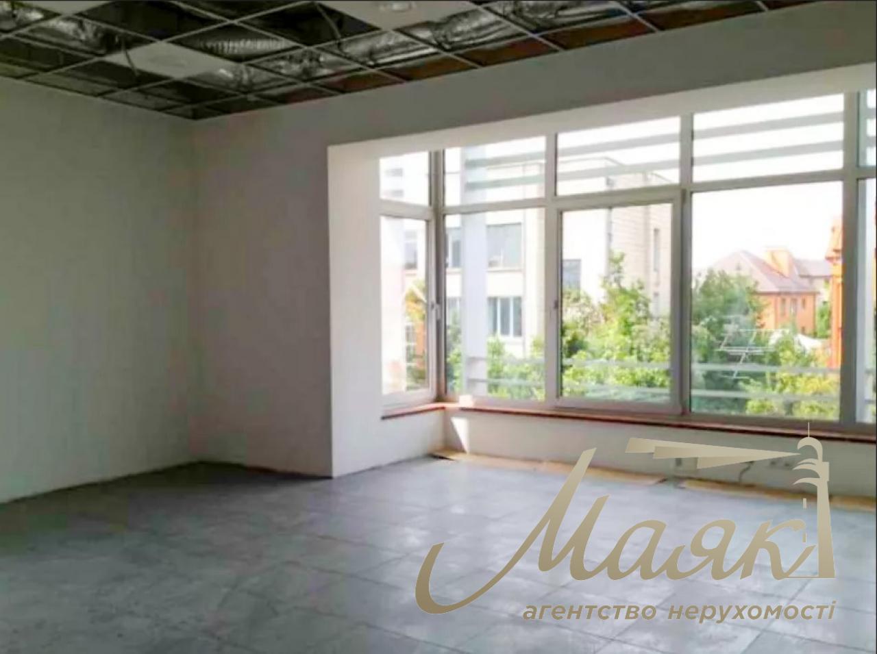 Sales of office space in a picturesque area! St. Verkhnegorskaya. Center. Kyiv