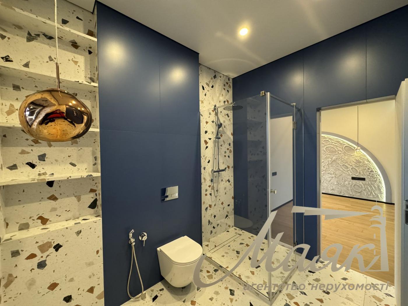 Продажа дома 286 м2  в с.Ходосовка КГ ВИТАГРАД