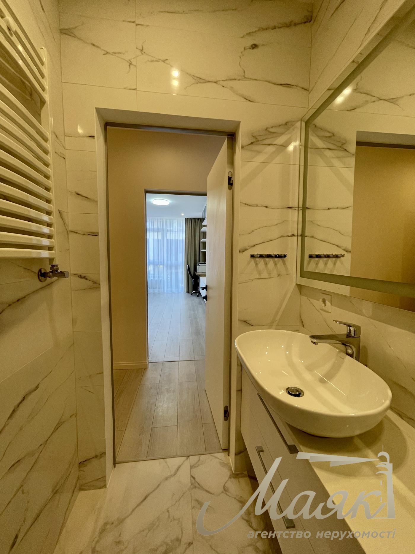 Аренда 3к. квартиры, ЖК "Французский квартал", ул. Предславинская