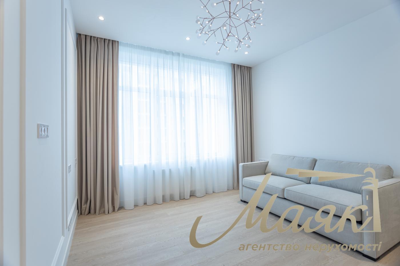 Продаж 4-кімнатної квартири 180 м² в ЖК "Новопечерські Липки", Драгомирова 15Б, Печерський район, Київ.