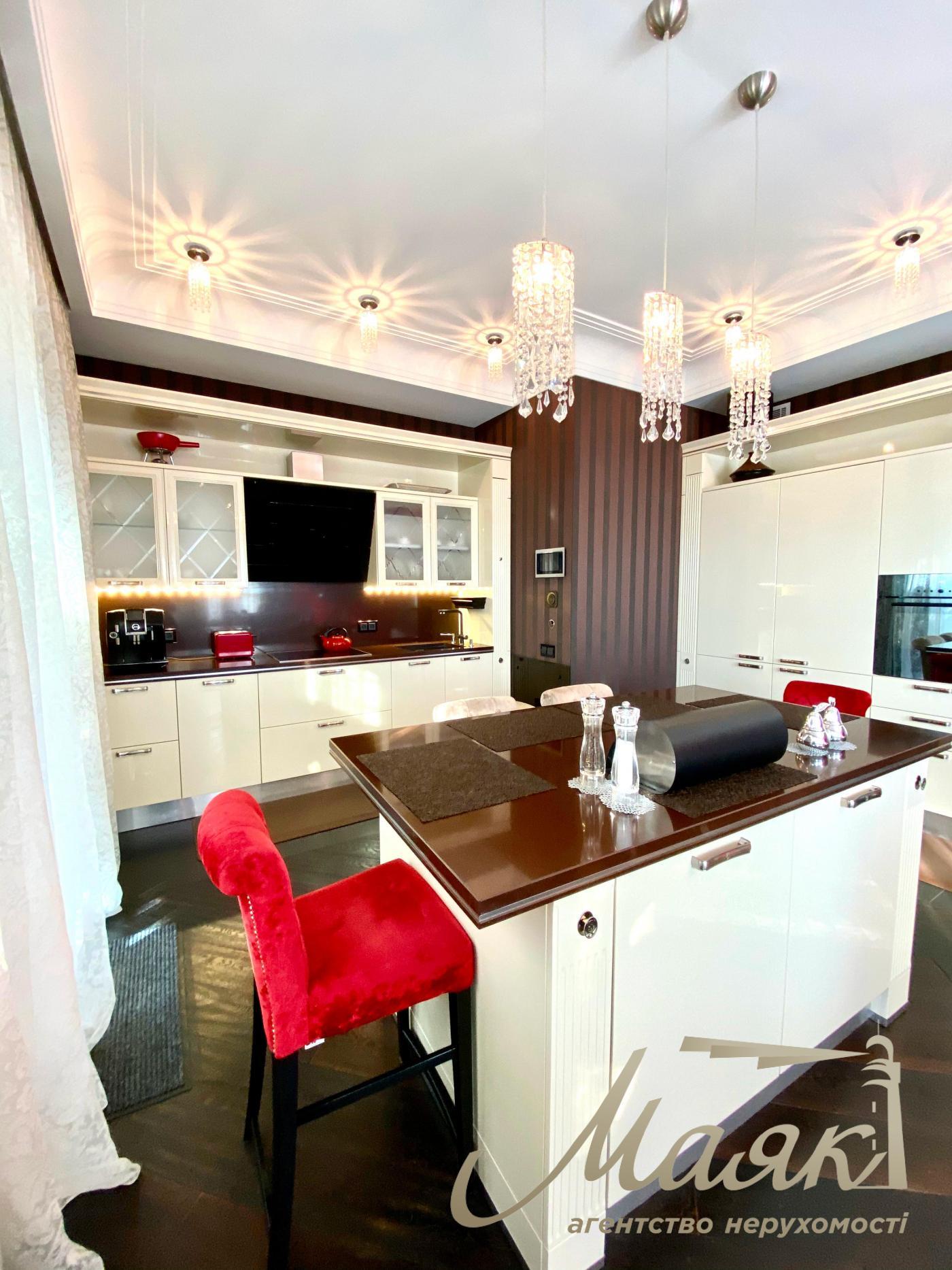 Продаж пентхауса 355м2, вул. Срібнокільська, 12, Позняки