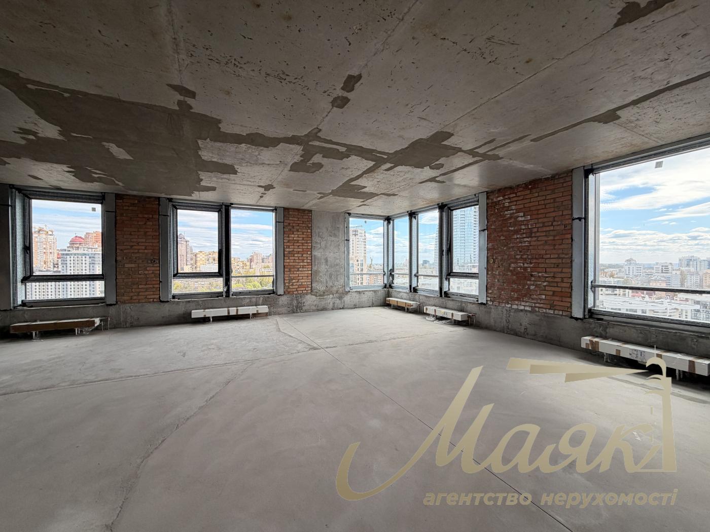 Продаж 5-кімнатної квартири ЖК Трініті, вул. Тютюнника