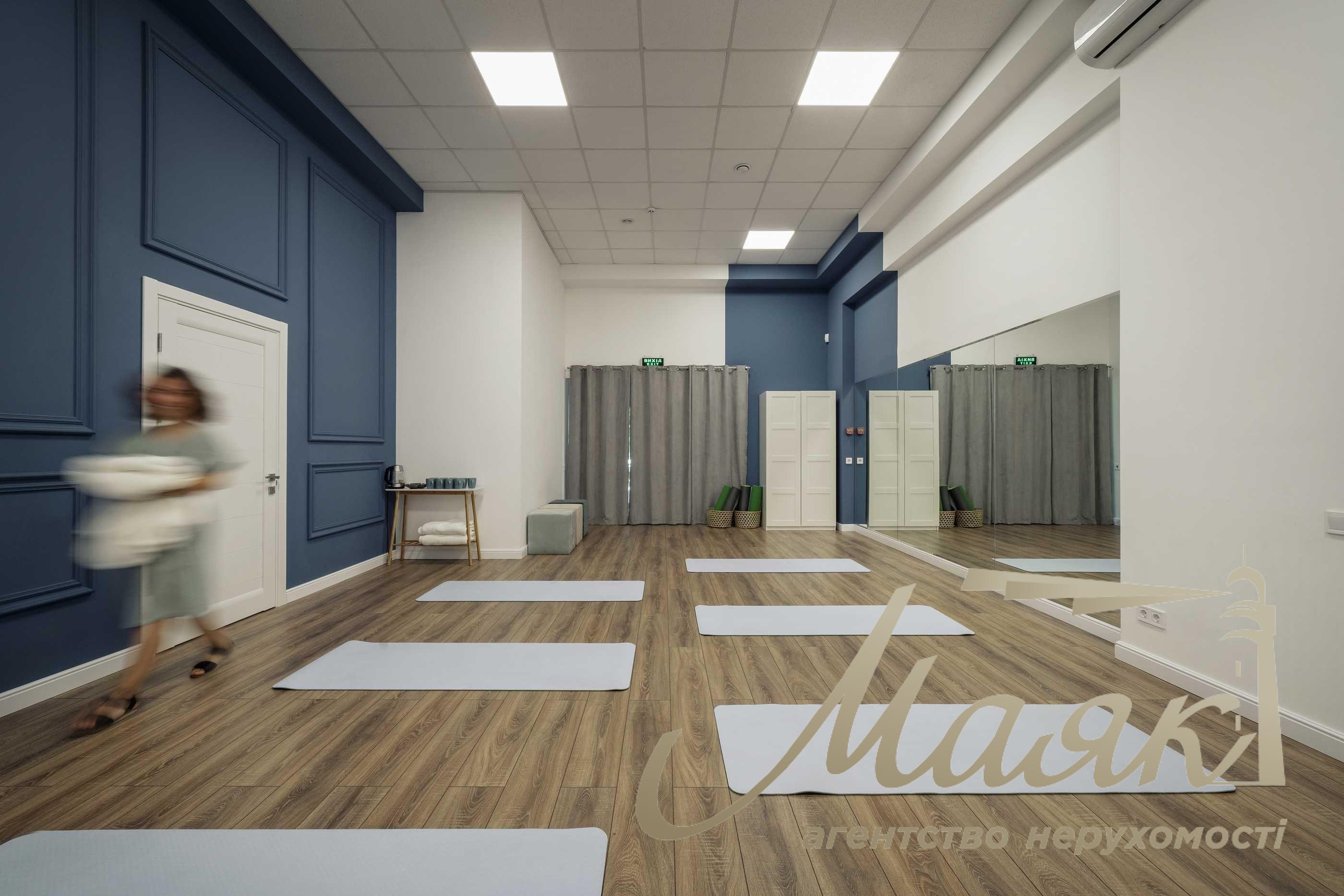 Office for rent 300 m2 in BC Victoria Park, Maksimovicha street, Vasilkivska metro station
