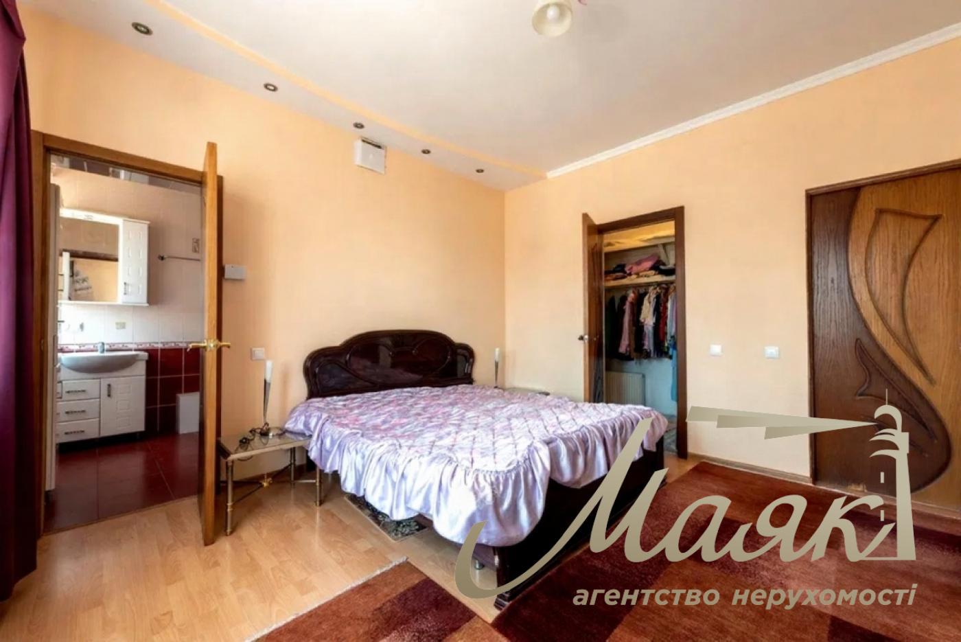 Продажа дома 480м² в Вите-Литовской, Чапаєвка, Голосеевский район, Киев