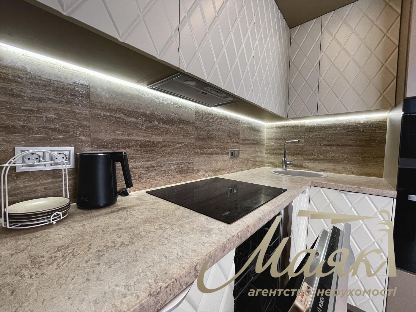 Аренда 3к квартира 86м2 Французский Квартал 2