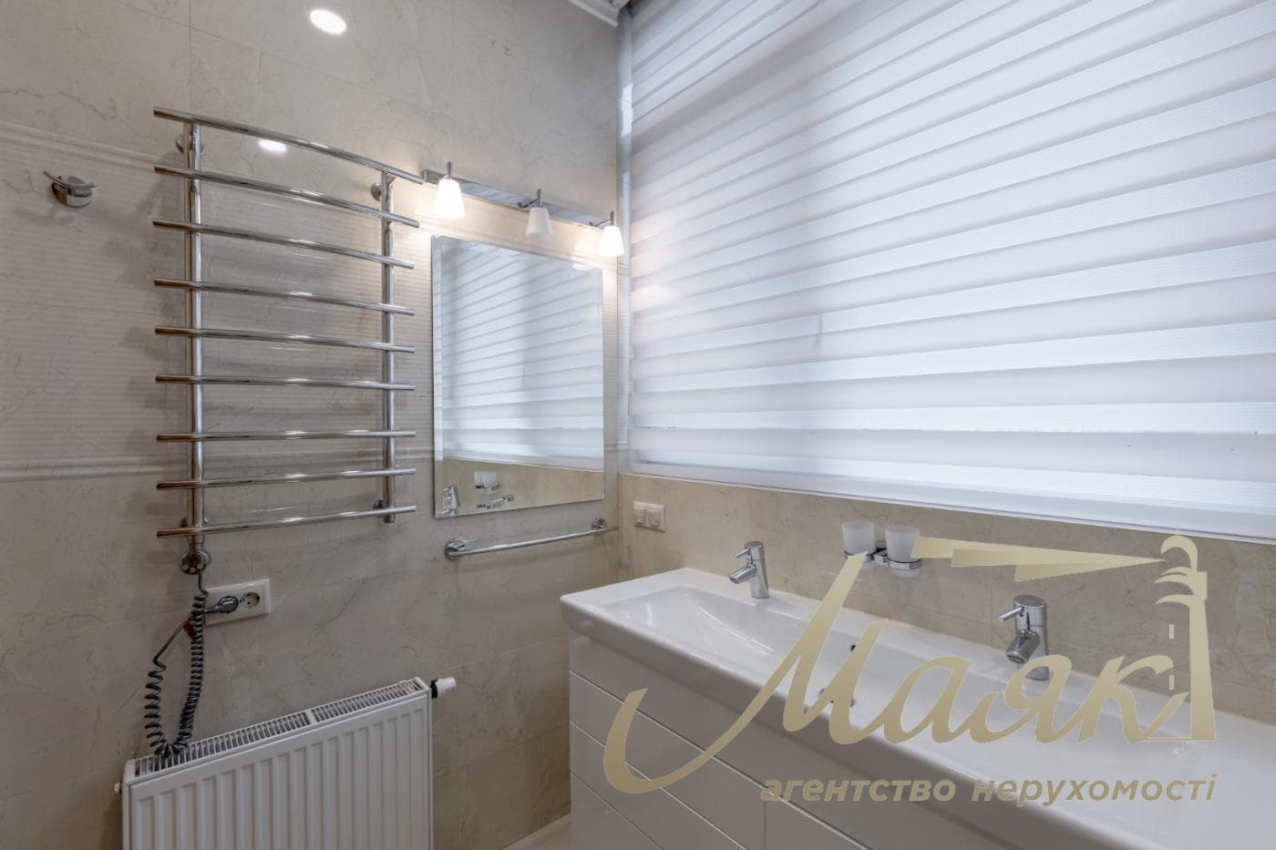 For sale 4-room apartment in LCD "Novopecherskie Lipki" Address: 16, A. Verkhoglyada St. (Dragomirov), Pechersk district.