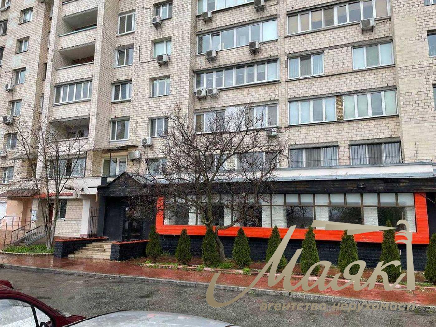 Rent a facade premise 201m2, Heroes of Stalingrada Ave, Obolonskyi r-n.