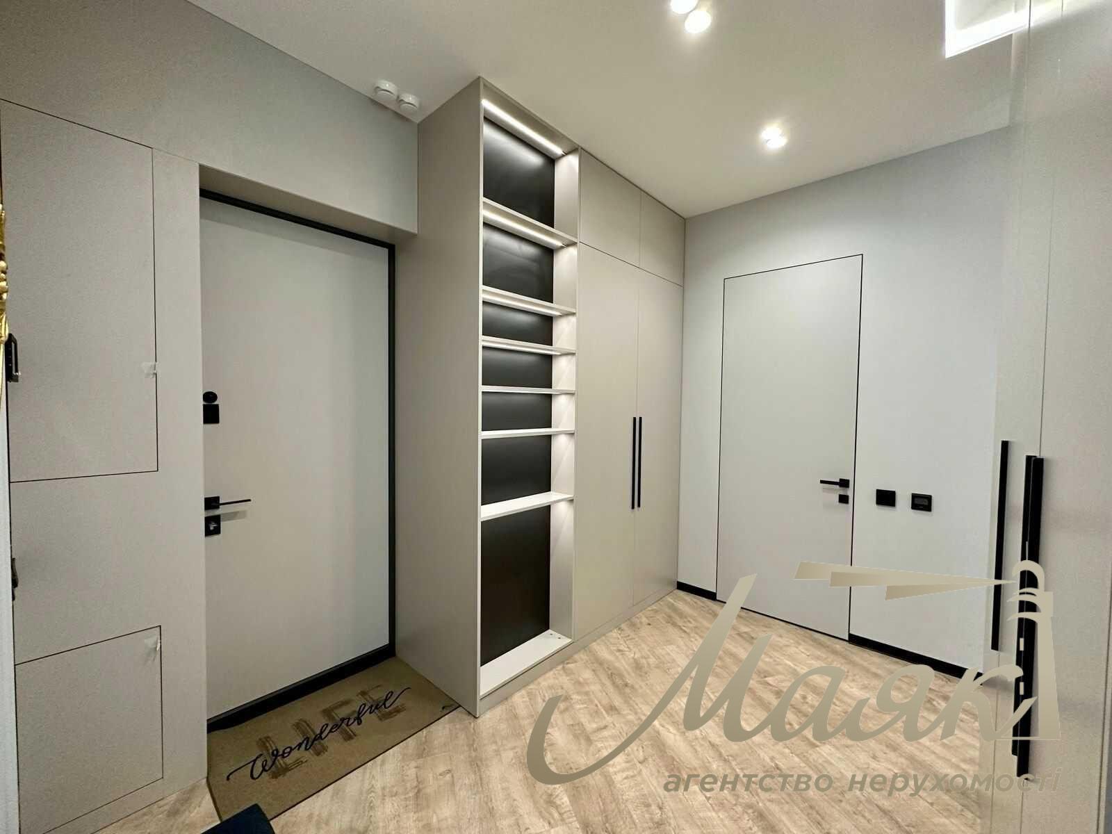 Rent 3-bedroom apartment 75m2 at the Residential Complex Boulevard of Fountains