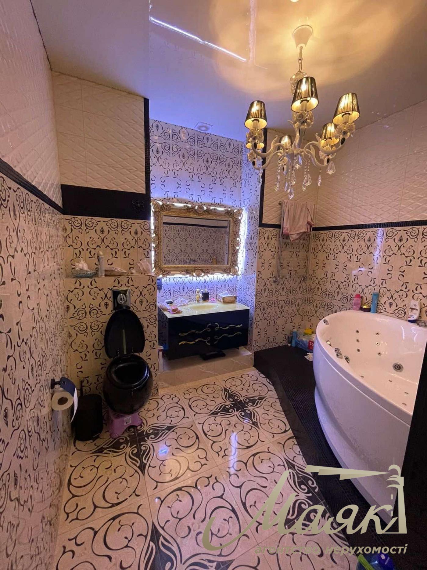 Rent of 4-room apartment in residential complex Panorama on Pechersk, Shchorsa st. 44A