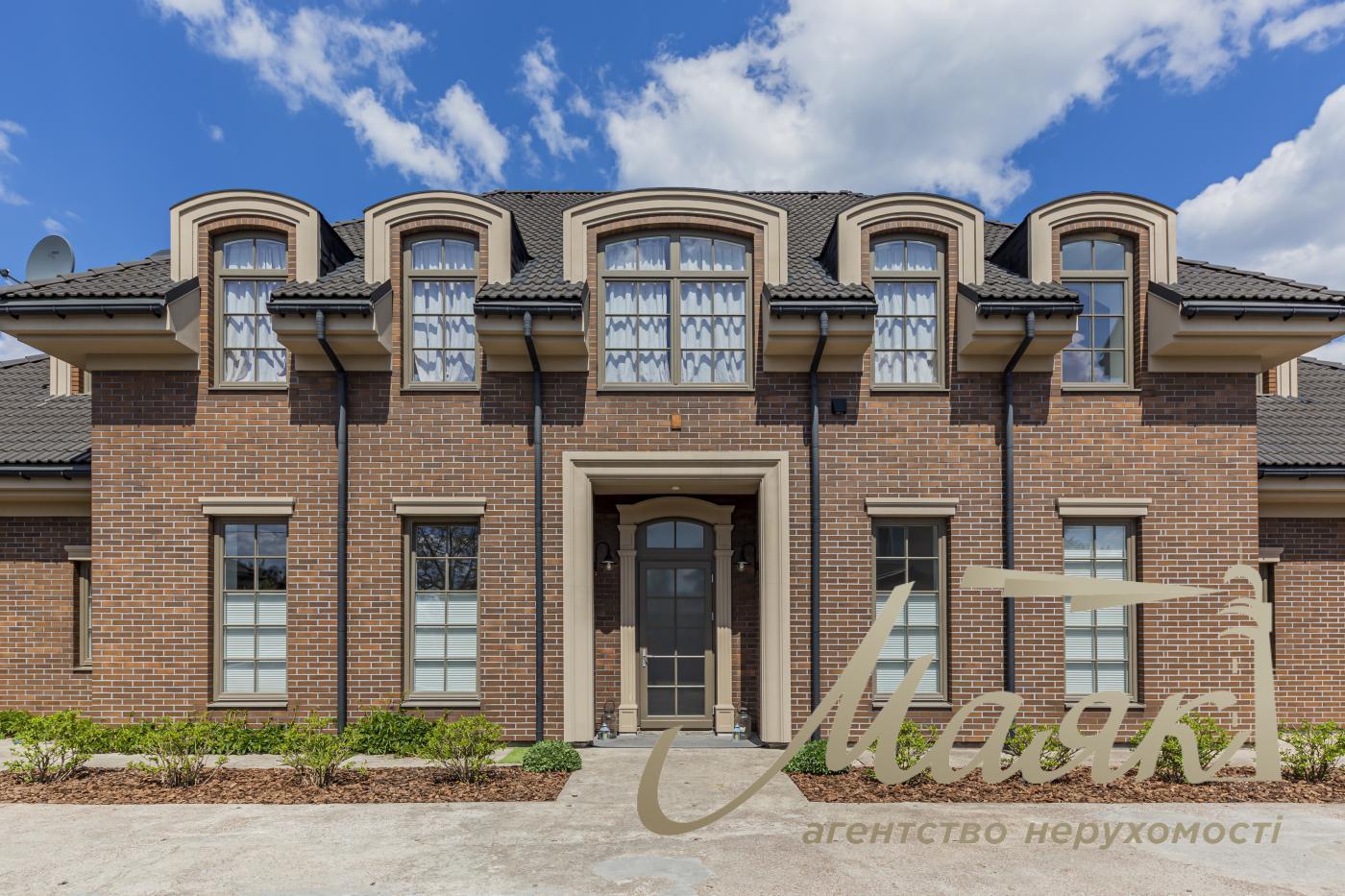 Продажа загородной резиденции в с.Капитановка, Киево-Святошинский р-н