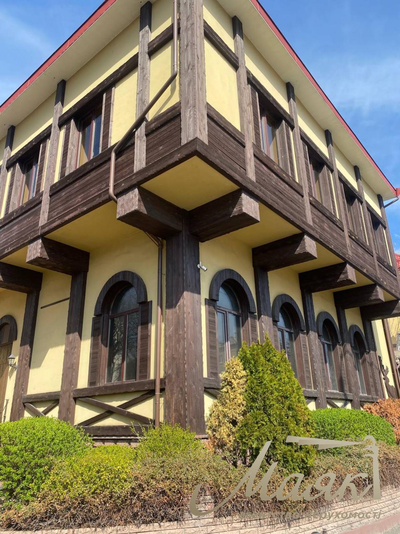 Rent commercial premises 500m2 in Pechersk