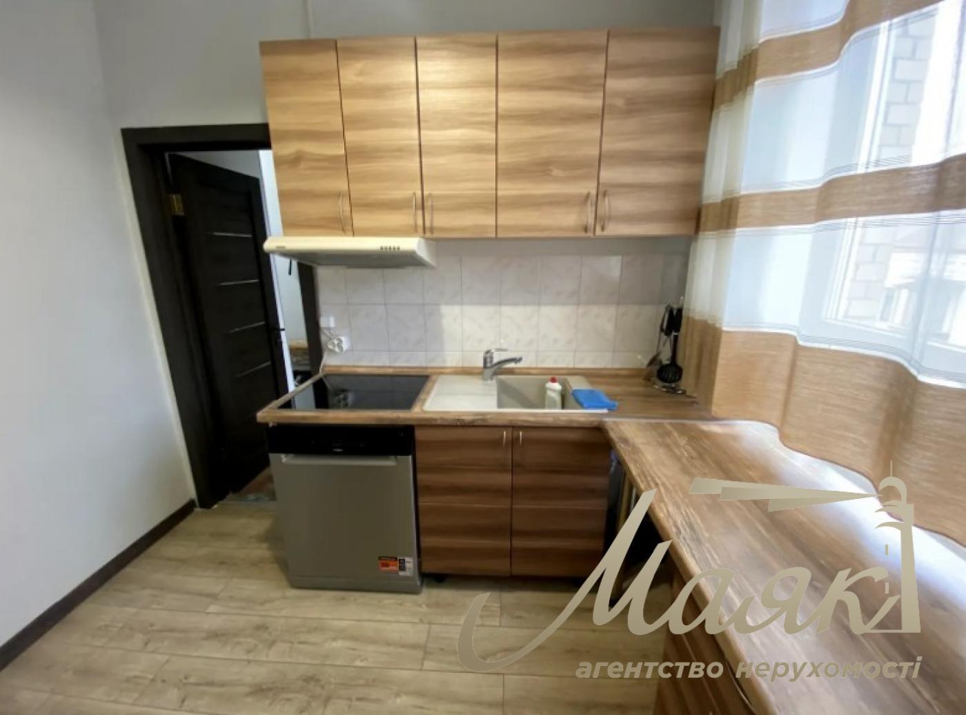 Оренда 3х кімнатної квартири, вул. Софіївська1, Майдан Незалежності