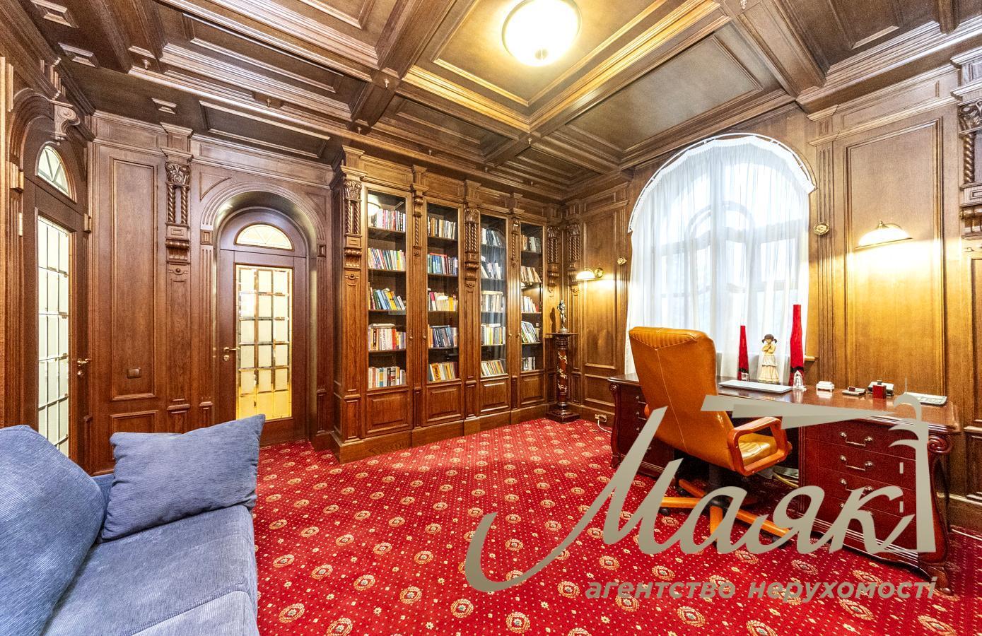 Продажа элитного дома 631м2 в Киеве, Голосеевский р-н, с.Вита-Литовская, пров. Залужный