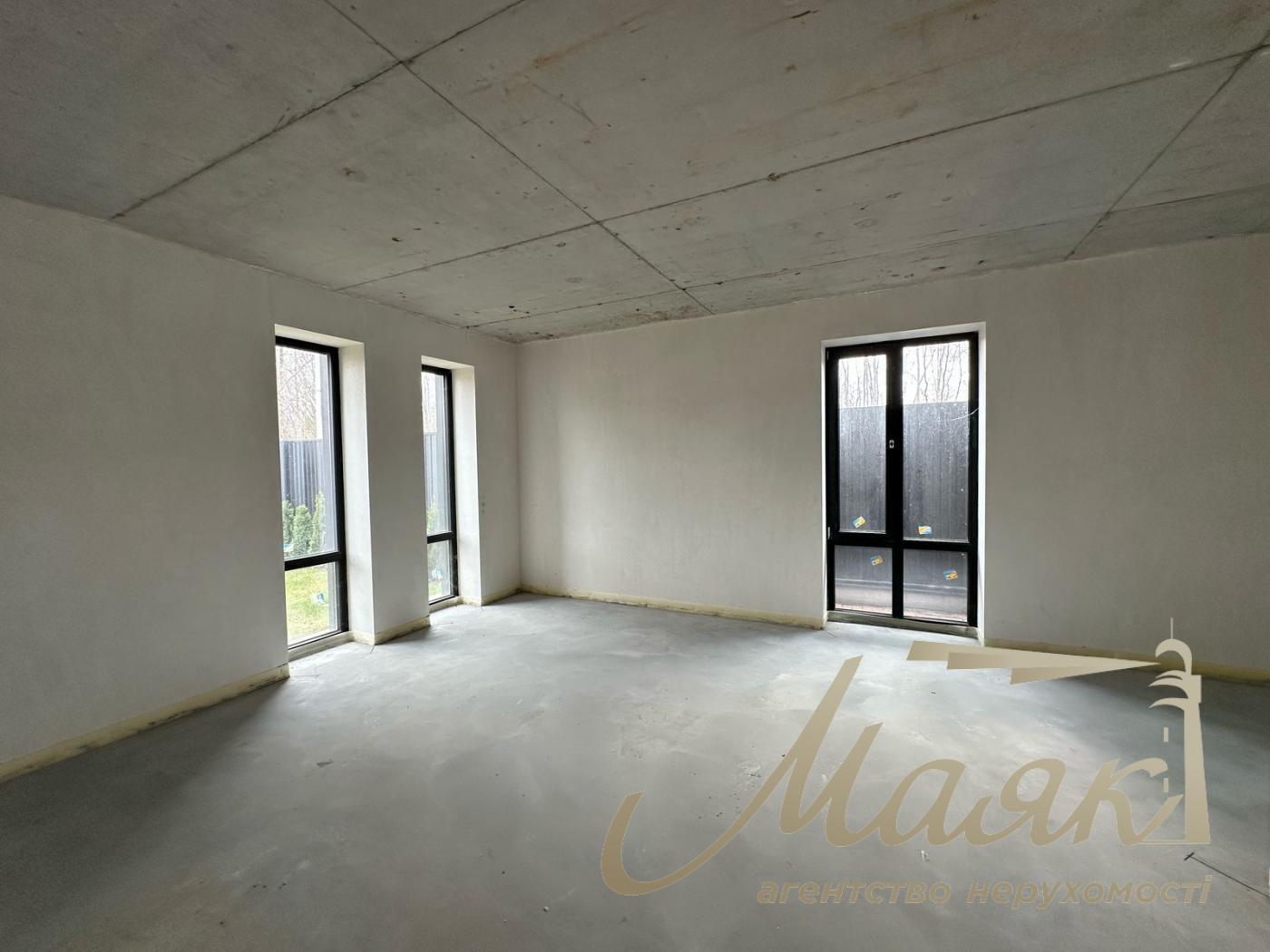 Продаж будинку в Ірпені, в закритому котеджному містечку Стоянка-2, з охороною і відеоспостереженням.