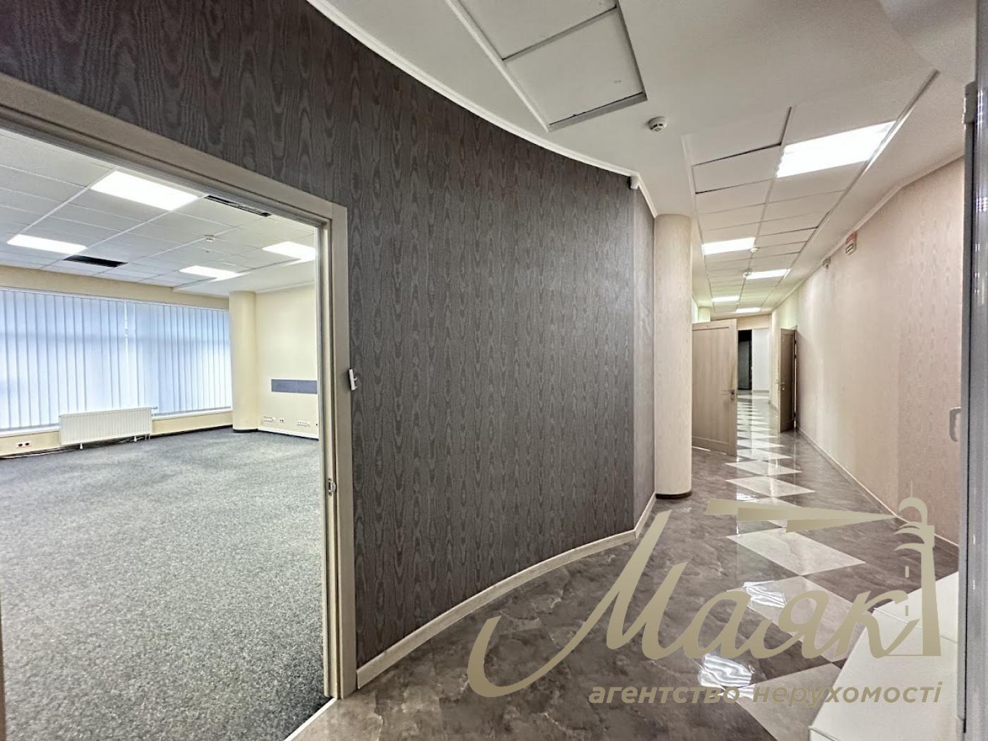 Аренда офиса 980м2 в БЦ Карнеги, Кловский спуск 7, Печерский район.