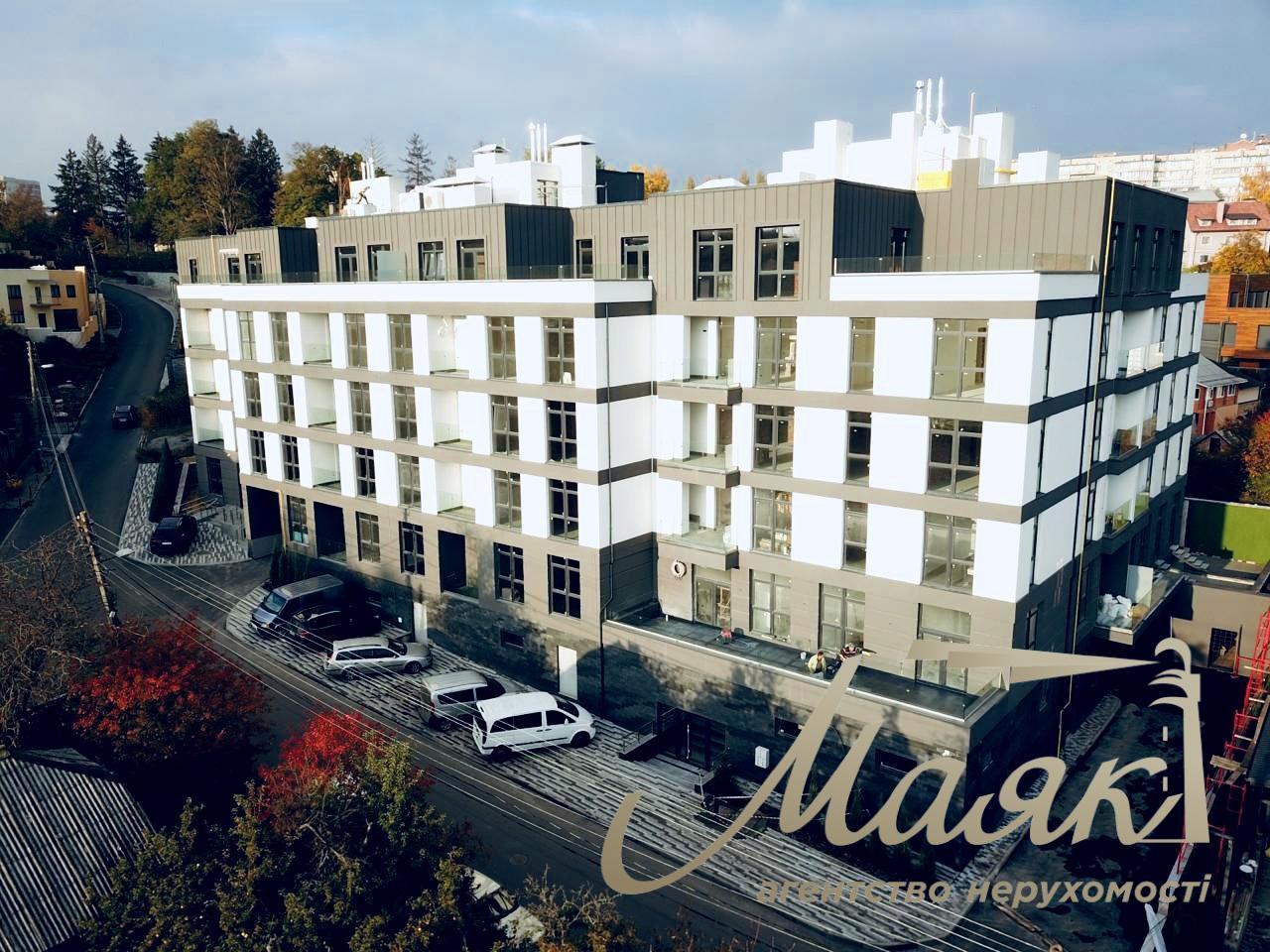 Продажа фасадного помещения в ЖК Соломянский ул.Университетская ул., 17-А