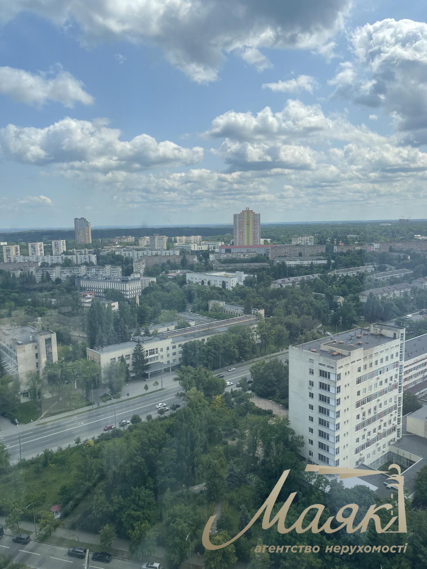 Продажа 3 к.квартиры Жк 4 сезона