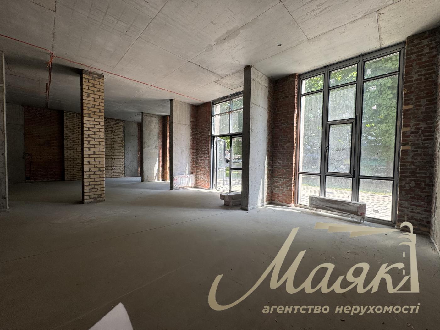 Rent of façade premises of 225 m² in the residential complex "Suchasny Kvartal", Otradny, Solomyansky district.