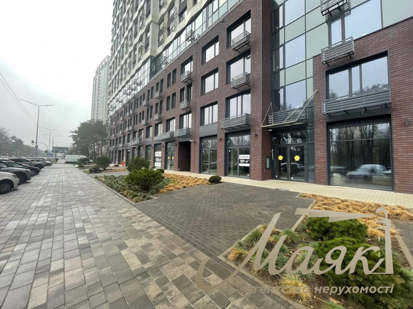 Продаж торговельна площа вул. Князя Романа Мстиславича, Воскресенка, Київ