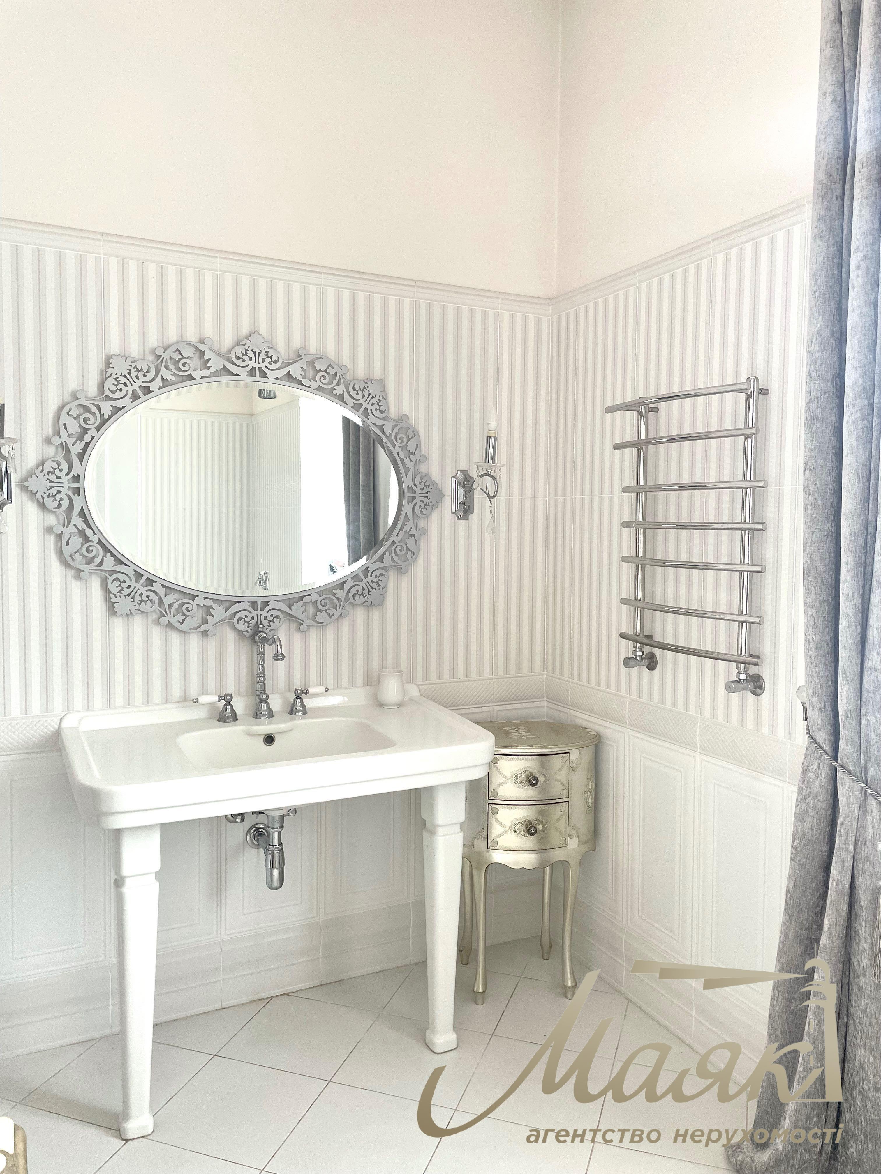 Оренда будинку 420м2 біля води, 9 км дамби, закритий КМ у с.Конча Заспа/Козин, Обухівський напрямок.