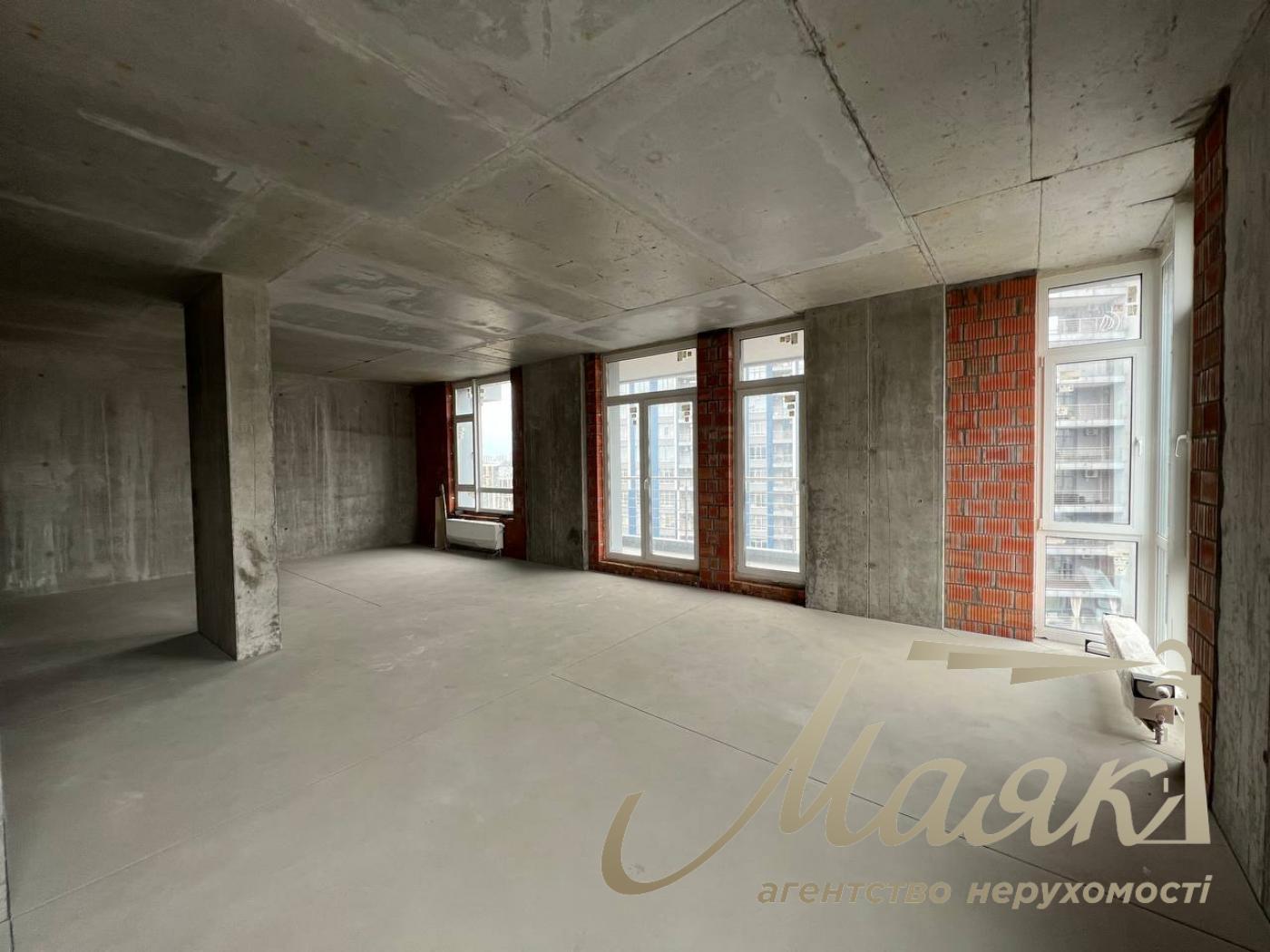 Sale of 4-room apartment 177m2+terrace in residential complex “Central park”