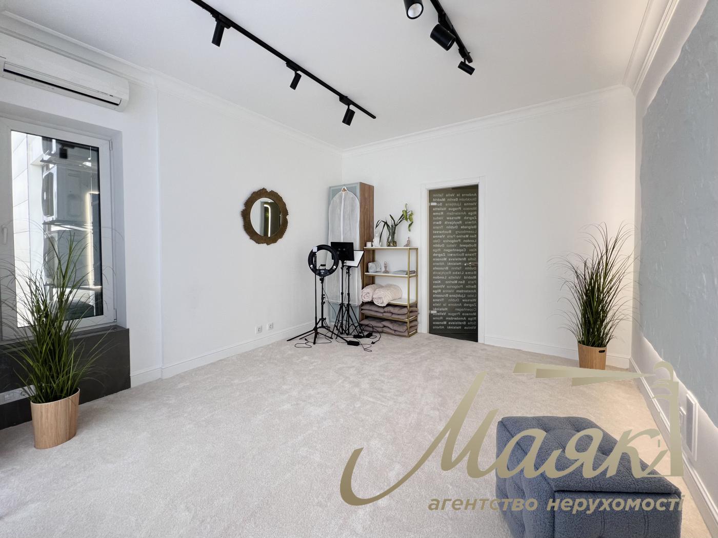 Продажа квартиры 80 м² ЖК «Бульвар Фонтанов» ул. Патриса Лумумбы, 6/1, Печерский район, Центр Киева.