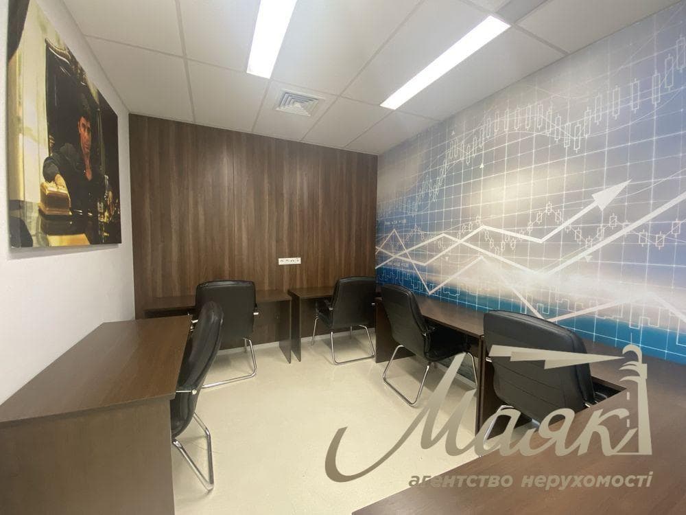Аренда офиса 280м2 на Кловском спуске 7-А, Печерский район.
