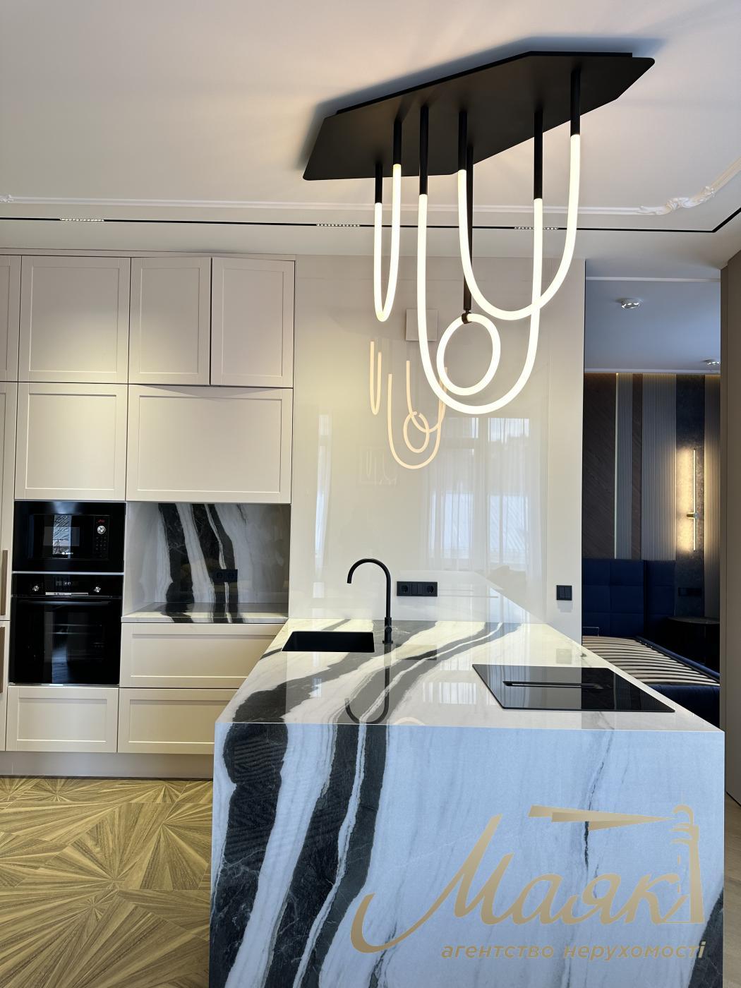 Продаж квартири в ЖК Tetris Hall, вул. Федорова 2А