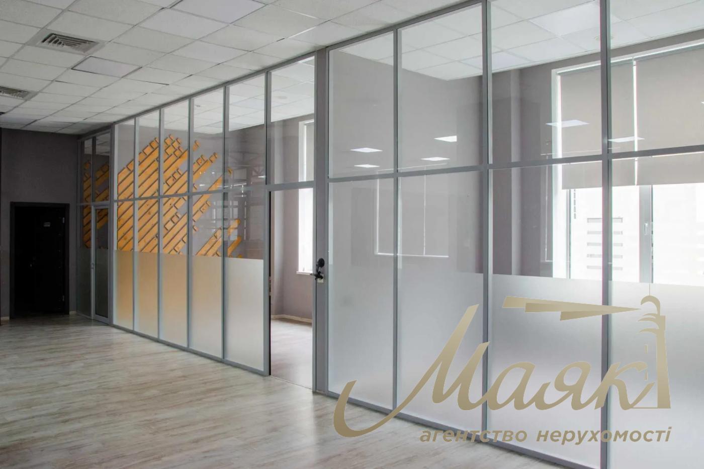 Аренда офиса 588м2 в бизнес-центре Victoria Park, пер. Ахтырский, Киев