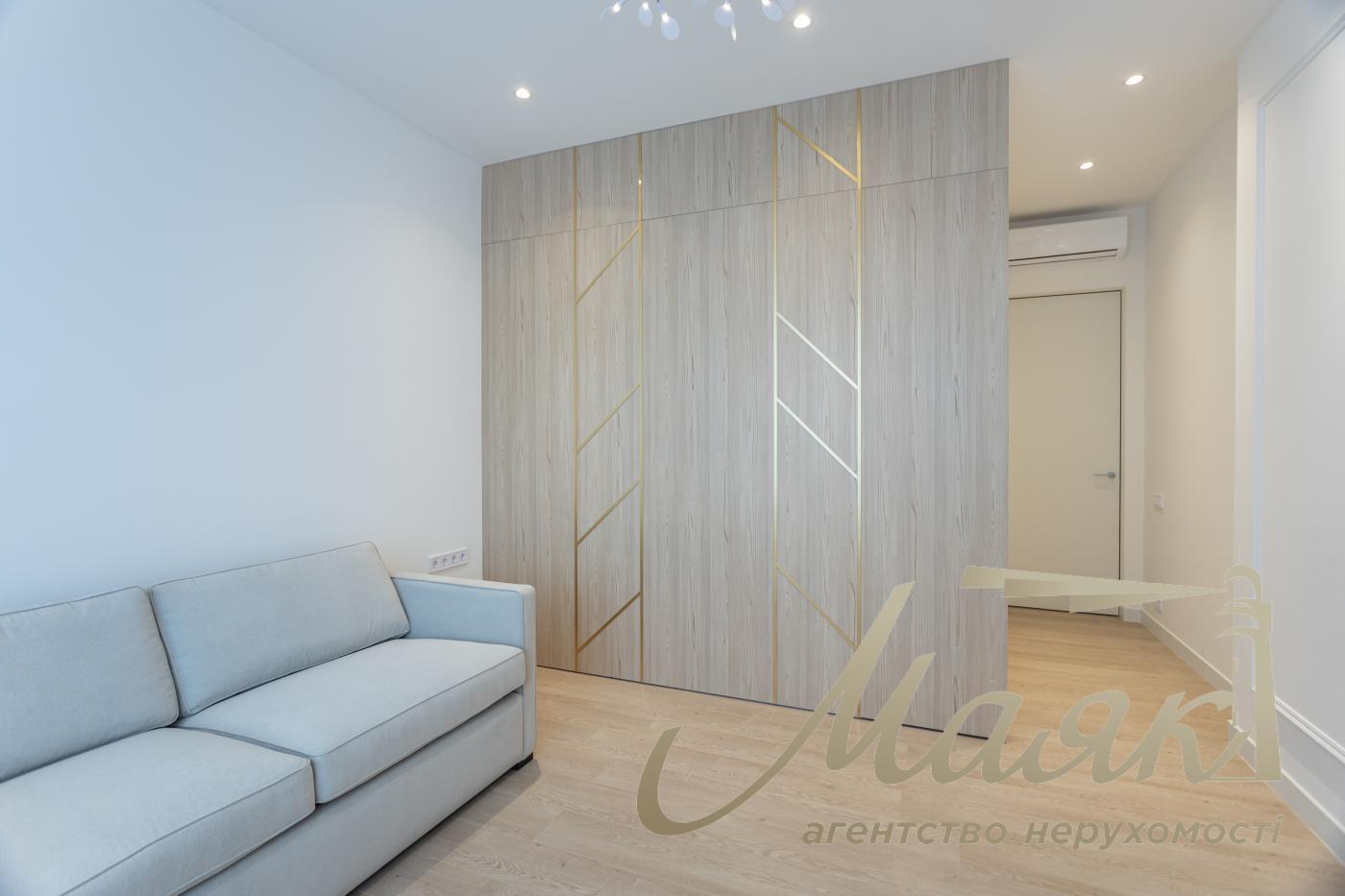 Продаж 4-кімнатної квартири 180 м² в ЖК "Новопечерські Липки", Драгомирова 15Б, Печерський район, Київ.