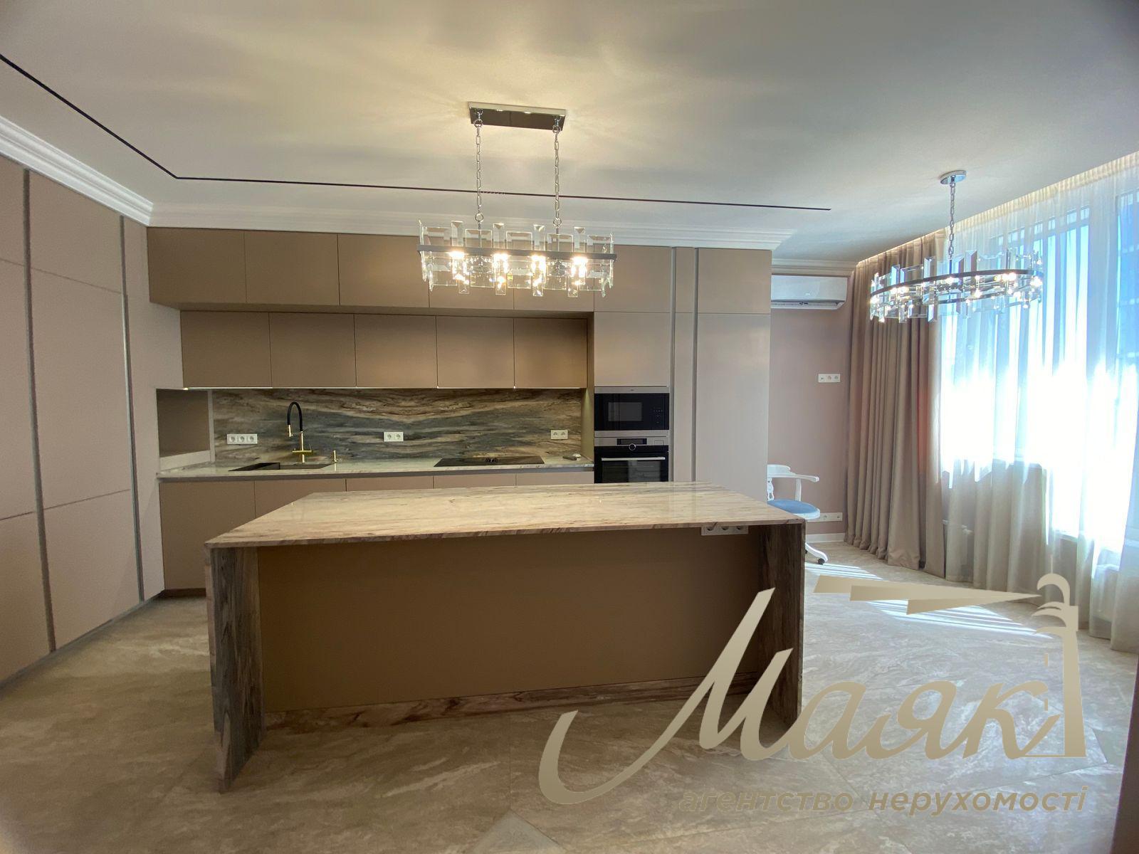 Продажа 4-х комнатной квартиры в ЖК Новопечерская Вежа