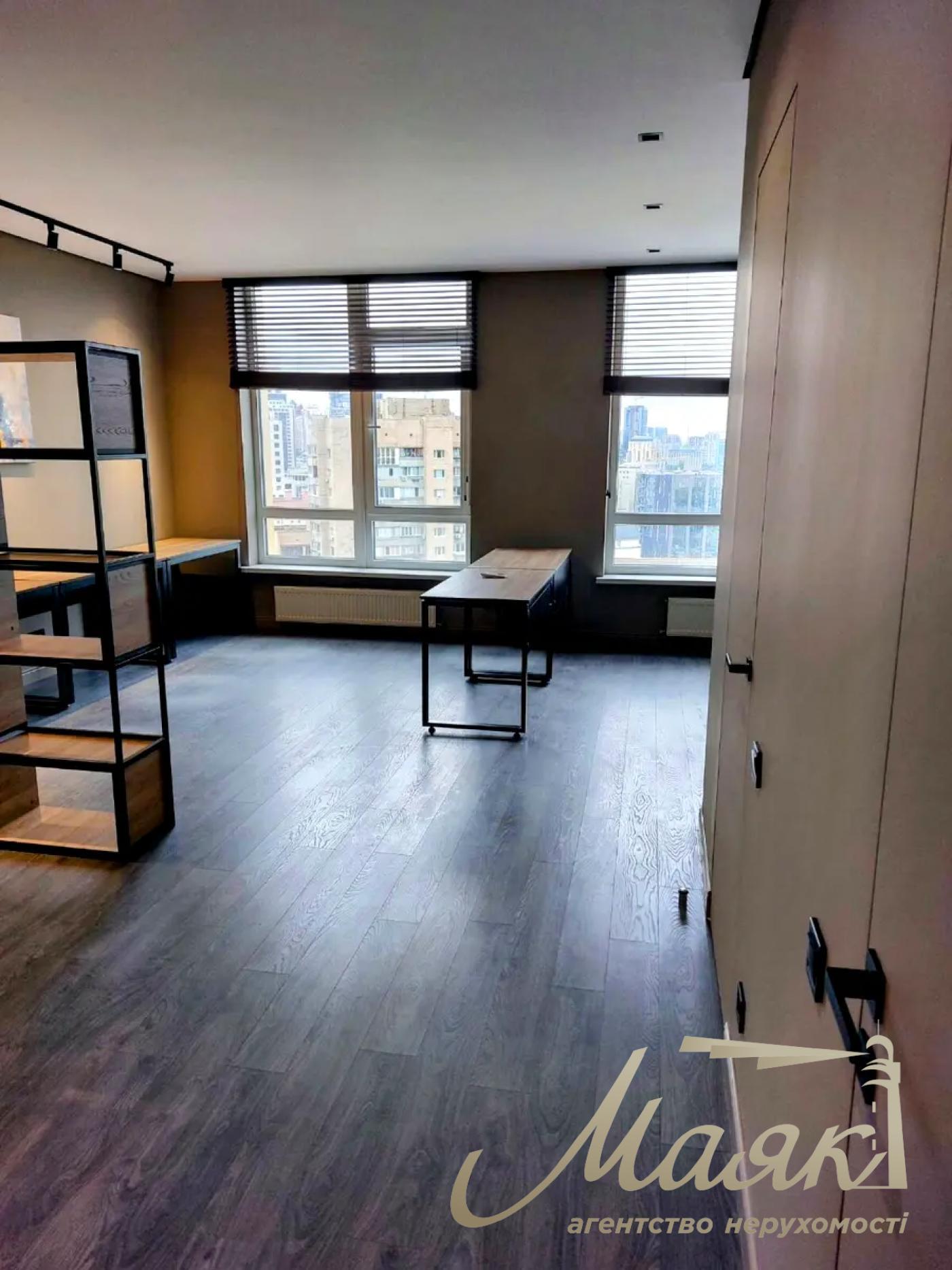 Office for rent 47m2 on Zhilyanskaya str. 68, Kadorr, Olimpiyskaya