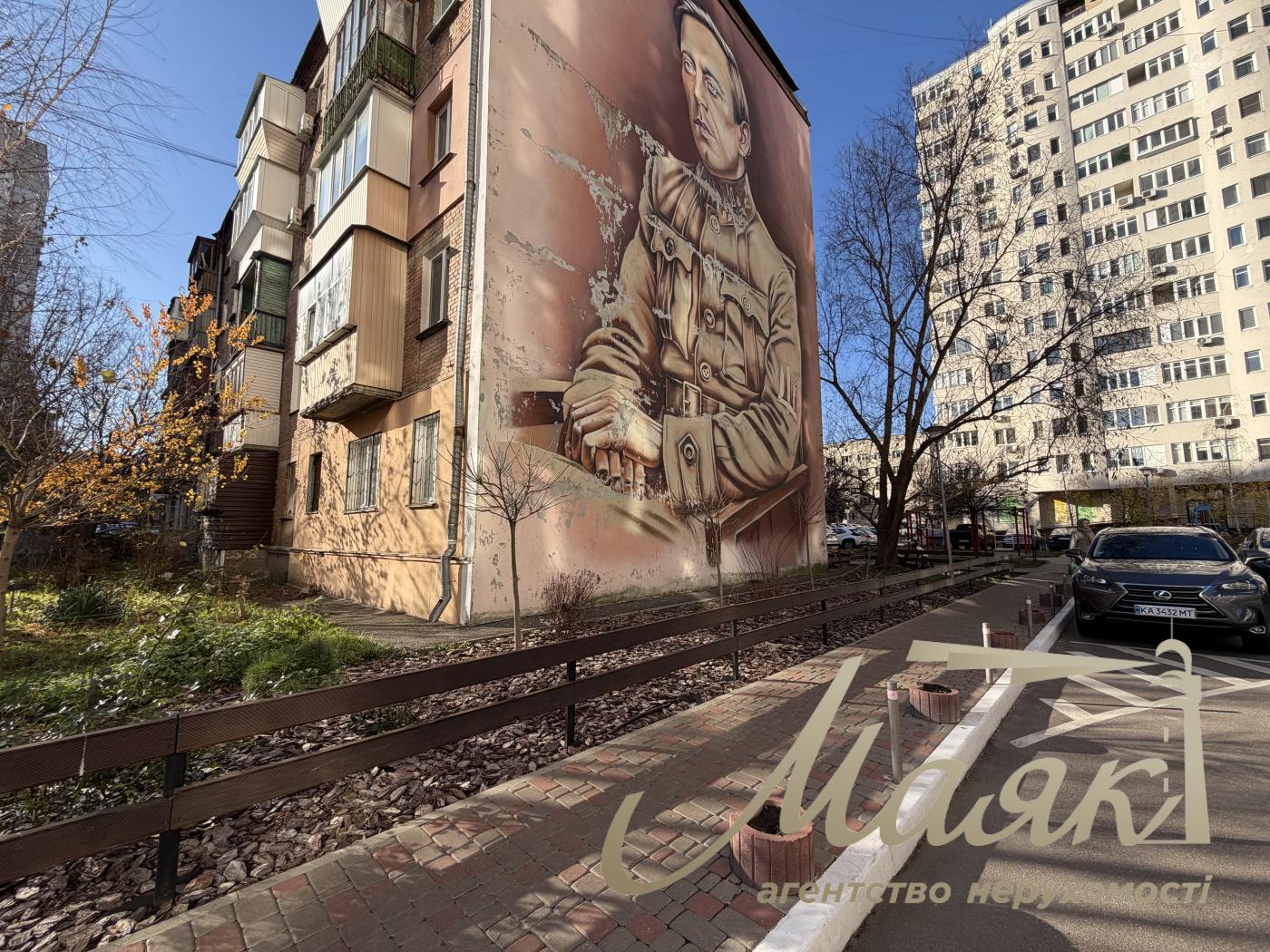 Оренда 3-х кімнатної квартири 130 кв.м. на вул.Преображенська 8Б