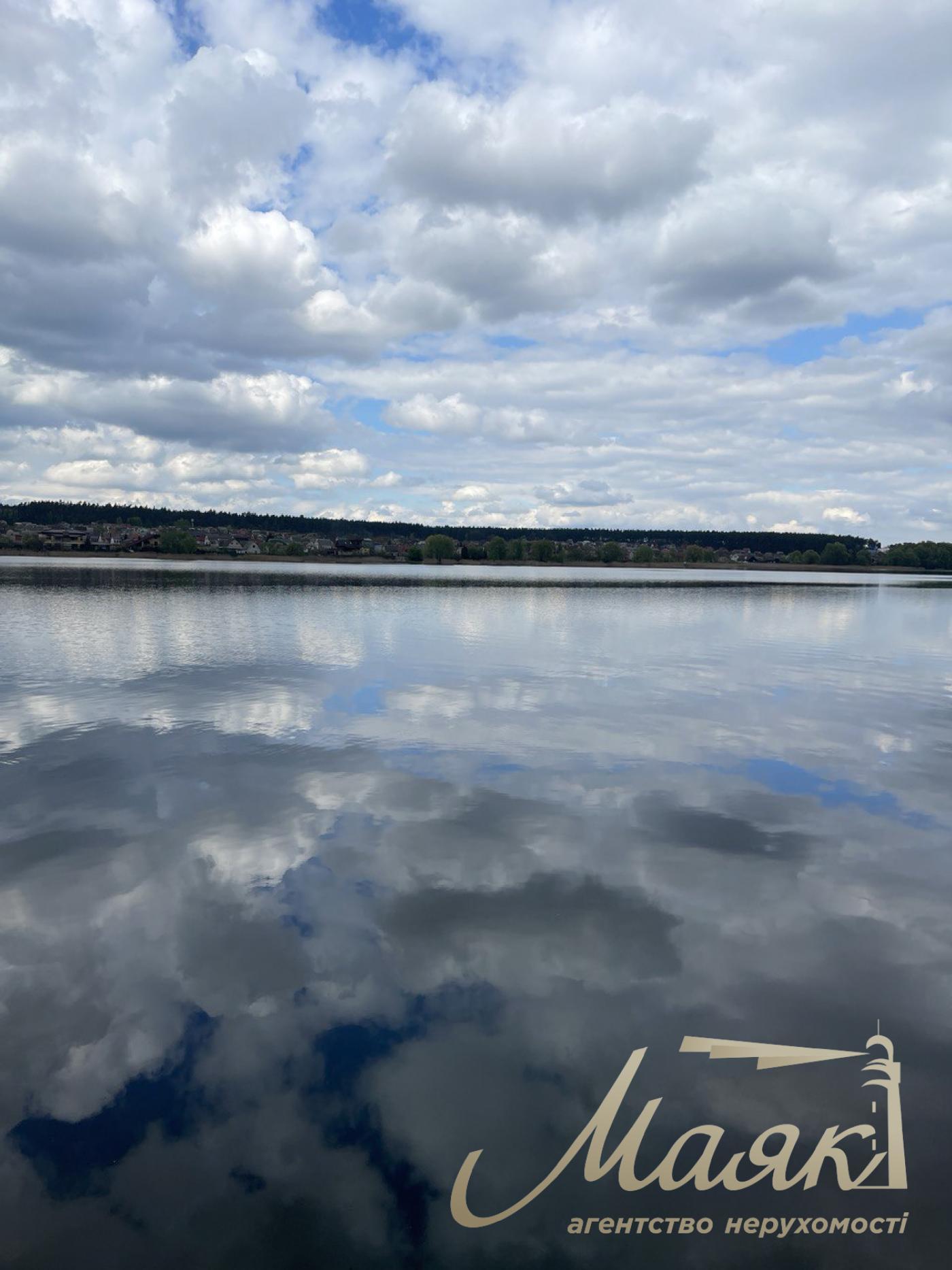 Продаж будинку 500 кв.м у Лісовому